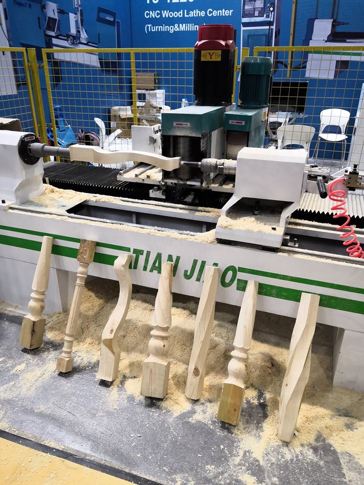 Gia công chạm khắc gỗ cắt CNC tại TP HCM